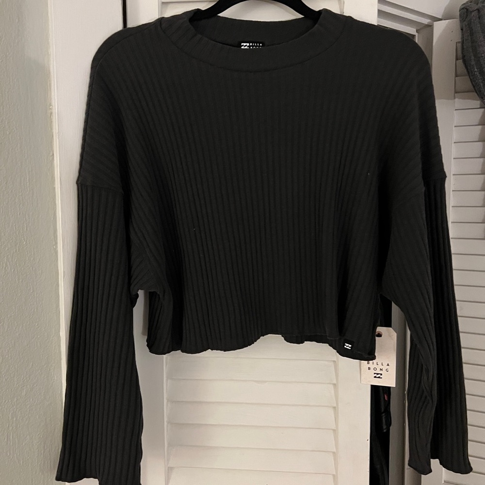 Billabong black long sleeve
